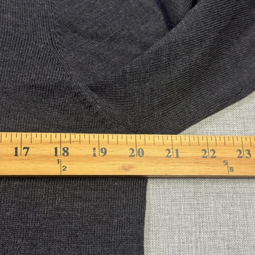 Brooks Brothers 346 Sweater Pullover Mens Small Gray V-Neck Merino Stretch